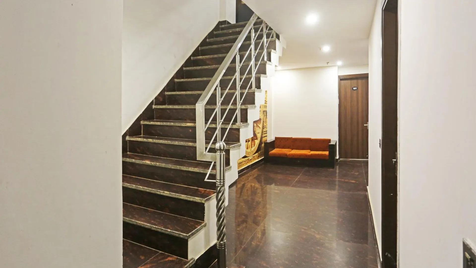 Hotel Ecg Grand Inn-Near Delhi Airport New Delhi