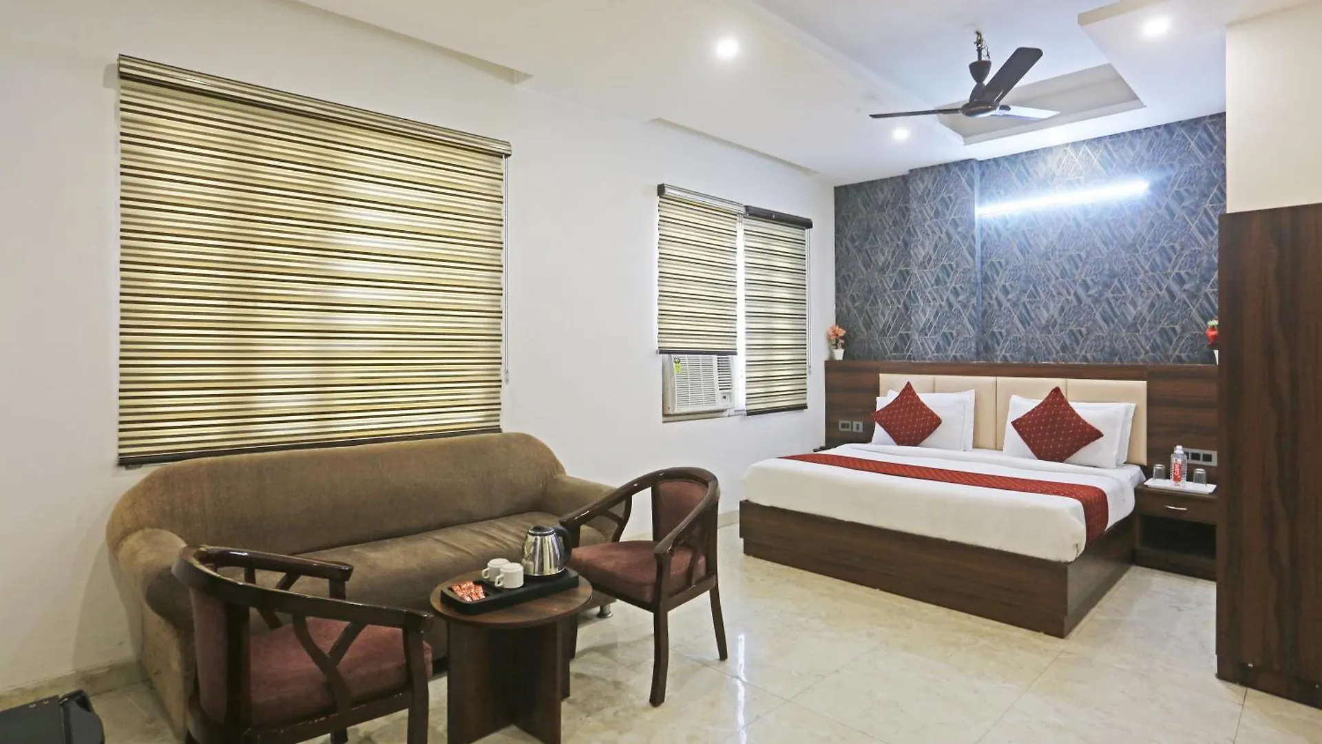 Hotel Ecg Grand Inn-Near Delhi Airport New Delhi